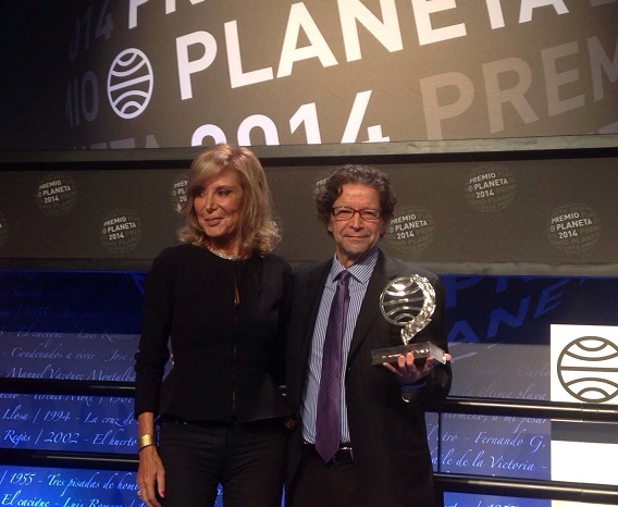 Jorge Zepeda gana el Premio Planeta de Novela 2014