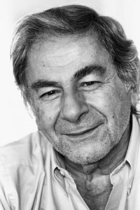 Raduan-Nassar-c-Editora-Schwarcz-200x300